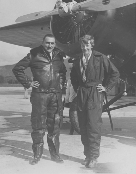 Paul Mantz (L) and Amelia Earhart, Mid-1930s (Source: SDAM)