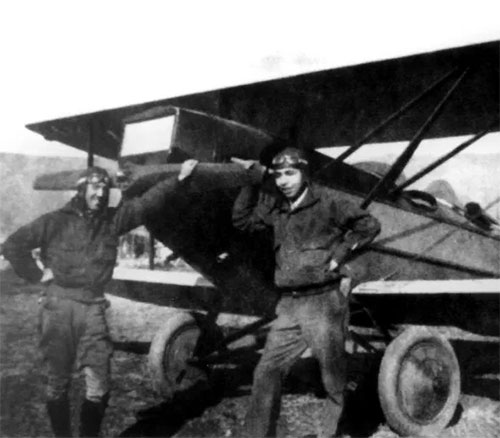 Royce Stetson (L) & Gordon Sackett, Ca. 1928 (Source: Web)